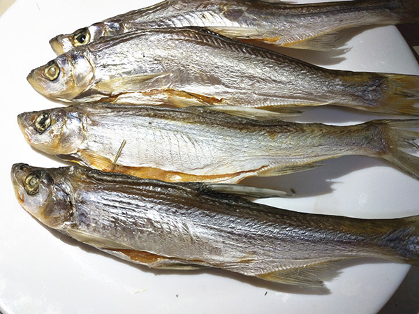 新鲜晒干鱼干刁子鱼干