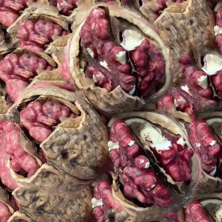 红肉核桃干野生红核桃